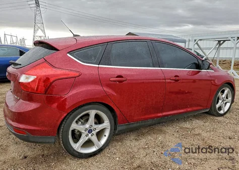 2014 Ford Focus Titanium из США, поврежденный, VIN 1FADP3N2XEL199272